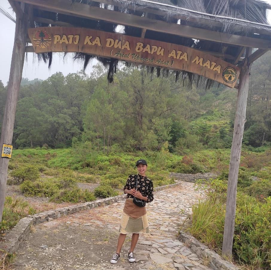 Lawi Luja Guest House Kelimutu Buitenkant foto
